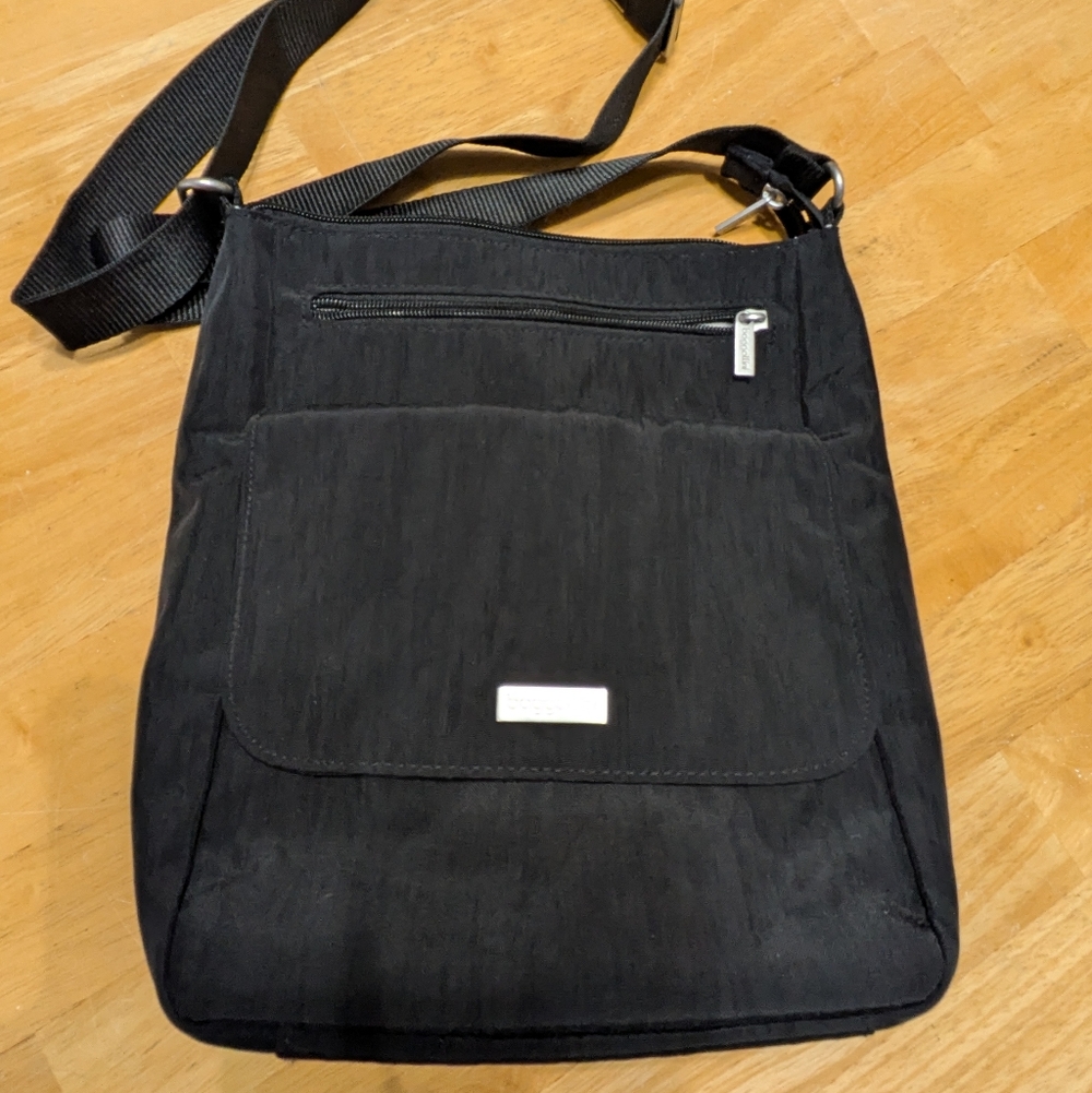 Baggallini Black Crossbody